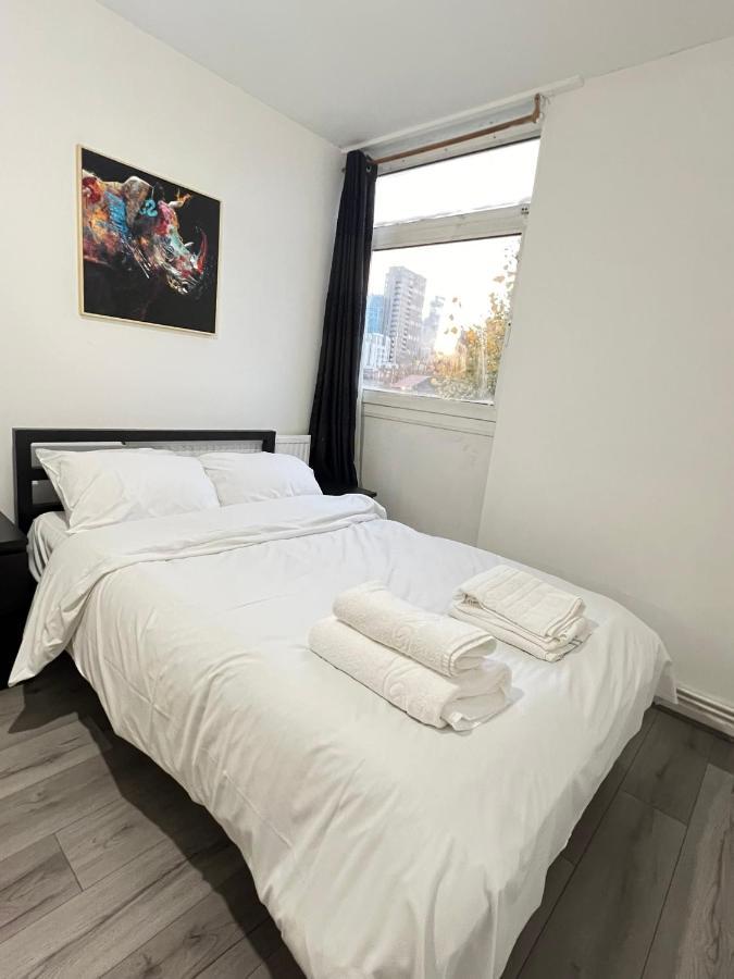 Entire 3 Bedroom Luxury Apartment In London With Private Balcony Eksteriør bilde