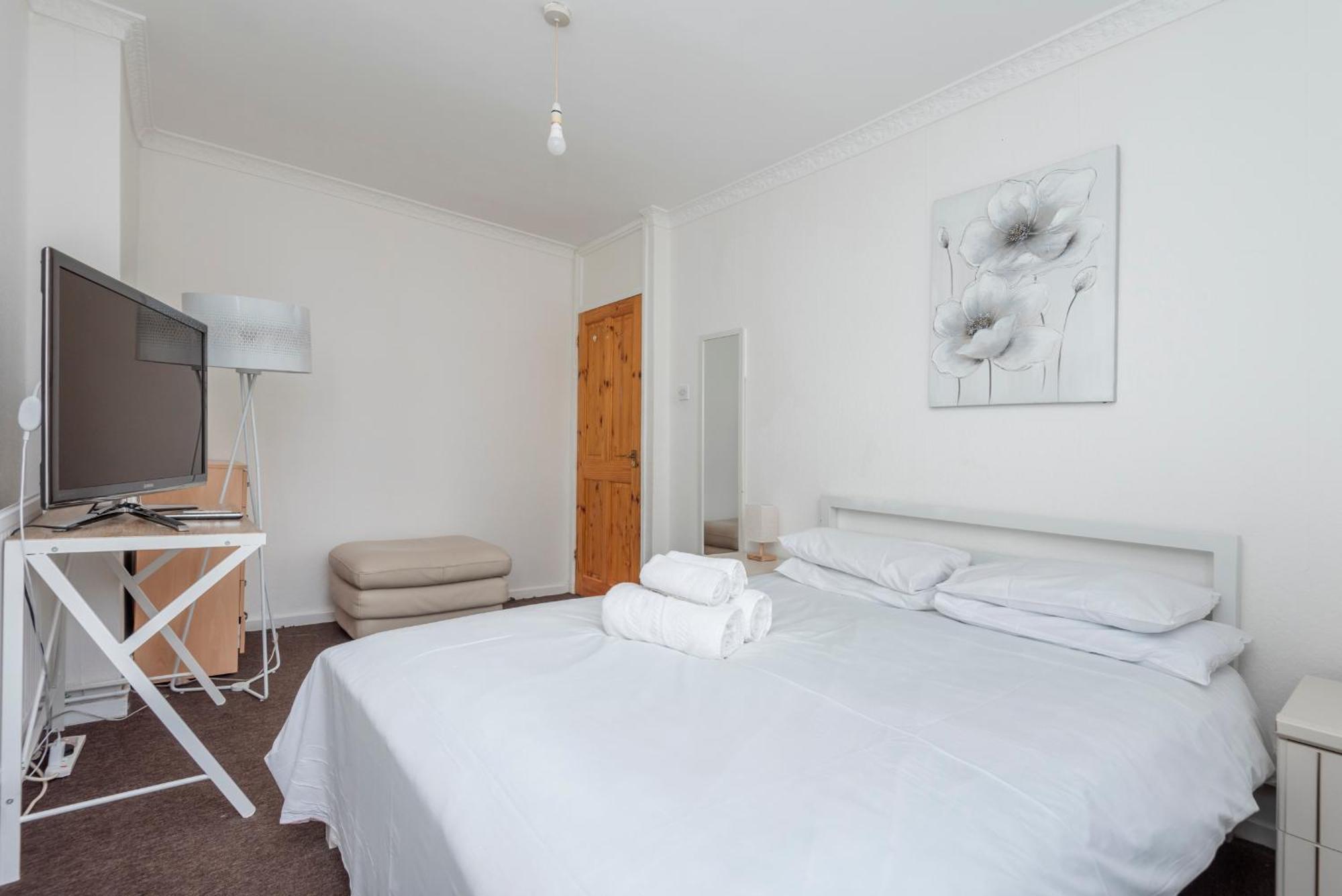 Entire 3 Bedroom Luxury Apartment In London With Private Balcony Eksteriør bilde